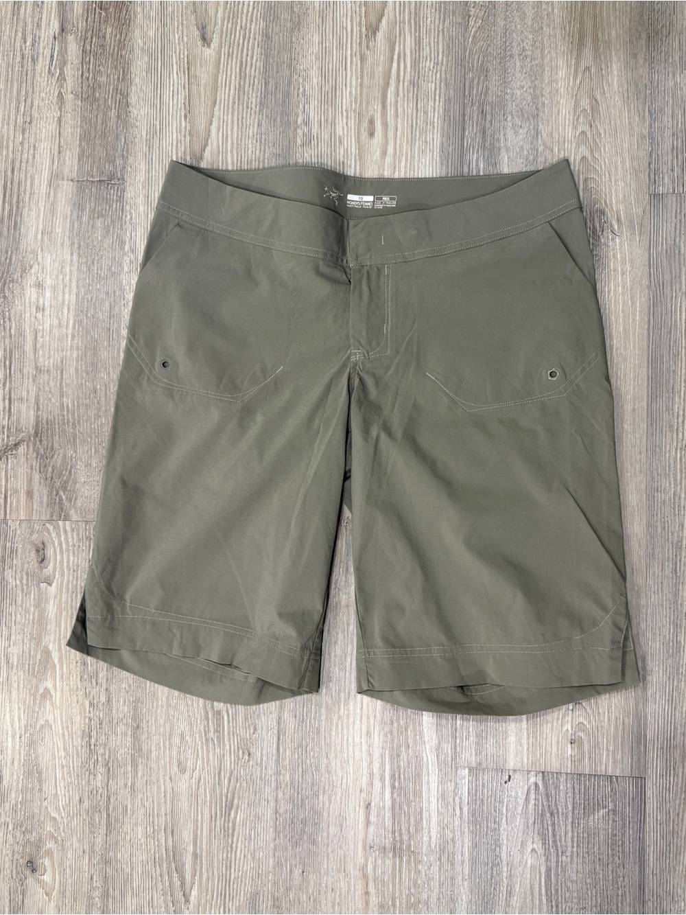 Arc’teryx Mischief Long Olive Green Outdoor Shorts Women’s
